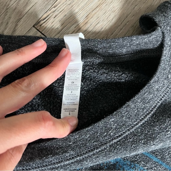 🔥SALE - any 4/$20. Cozy Sweater - Picture 4 of 5